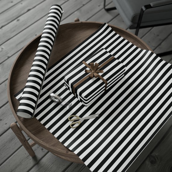 Striped wrapping paper roll deals