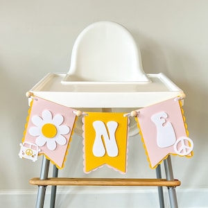 Boho Daisy High Chair Banner: Groovy First Birthday Decor