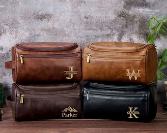 Christmas Gifts for Men, Personalized Leather Toiletry Bag, Hanging Toiletry Bag, Travel Bag, Engraved Dopp Kit, Men's Leather Accessory