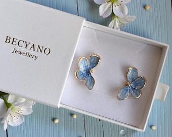 Earrings, Floral, Delft blue, jewellery, jewelry, Butterfly Jewel, Delft Blue earrings, Forget me not, Floral earring, something blue, blue