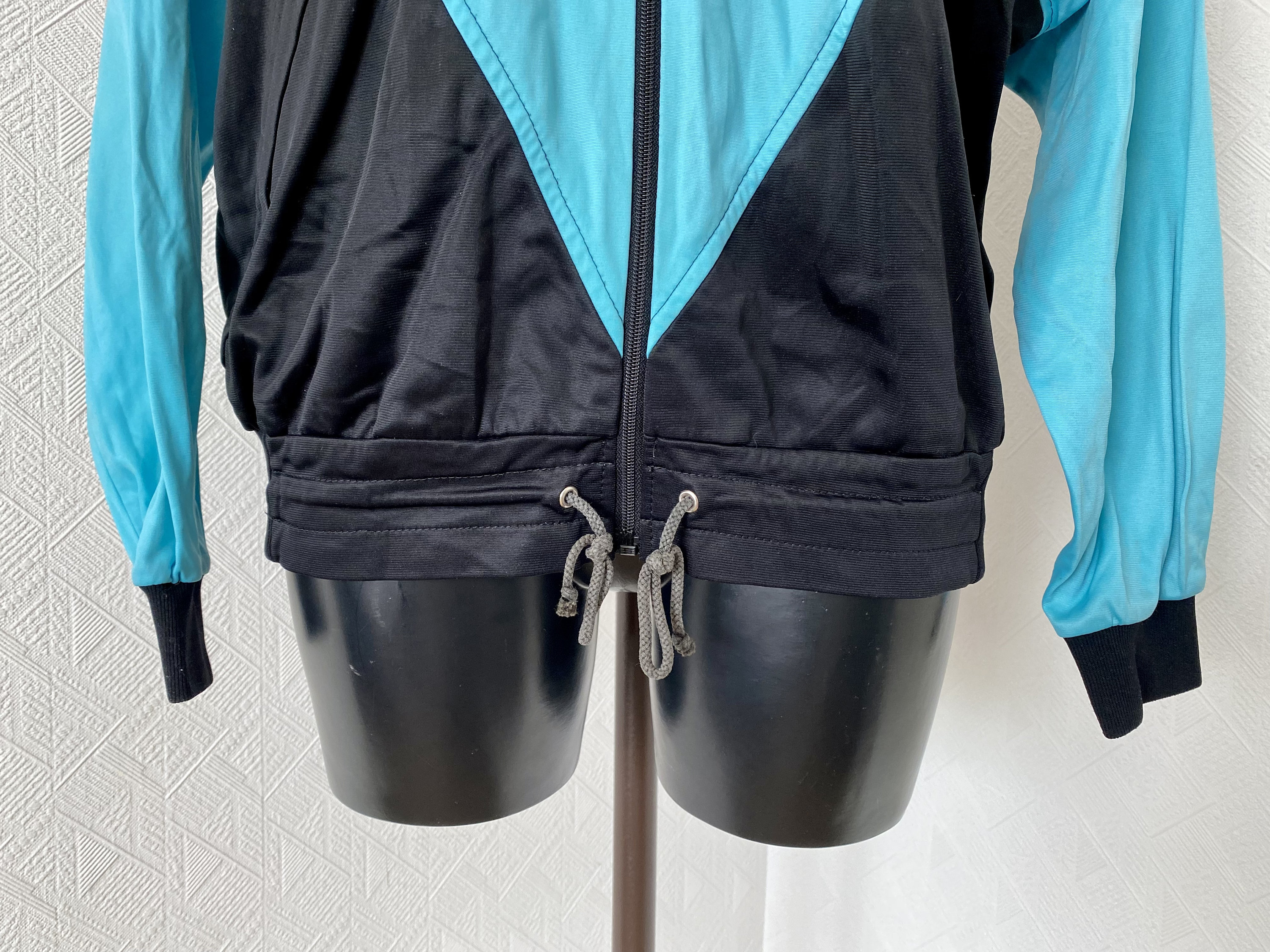 海外輸入 インボイス Vintage Terinit Dark and Colorblock Jacket Sports Jacket トップス