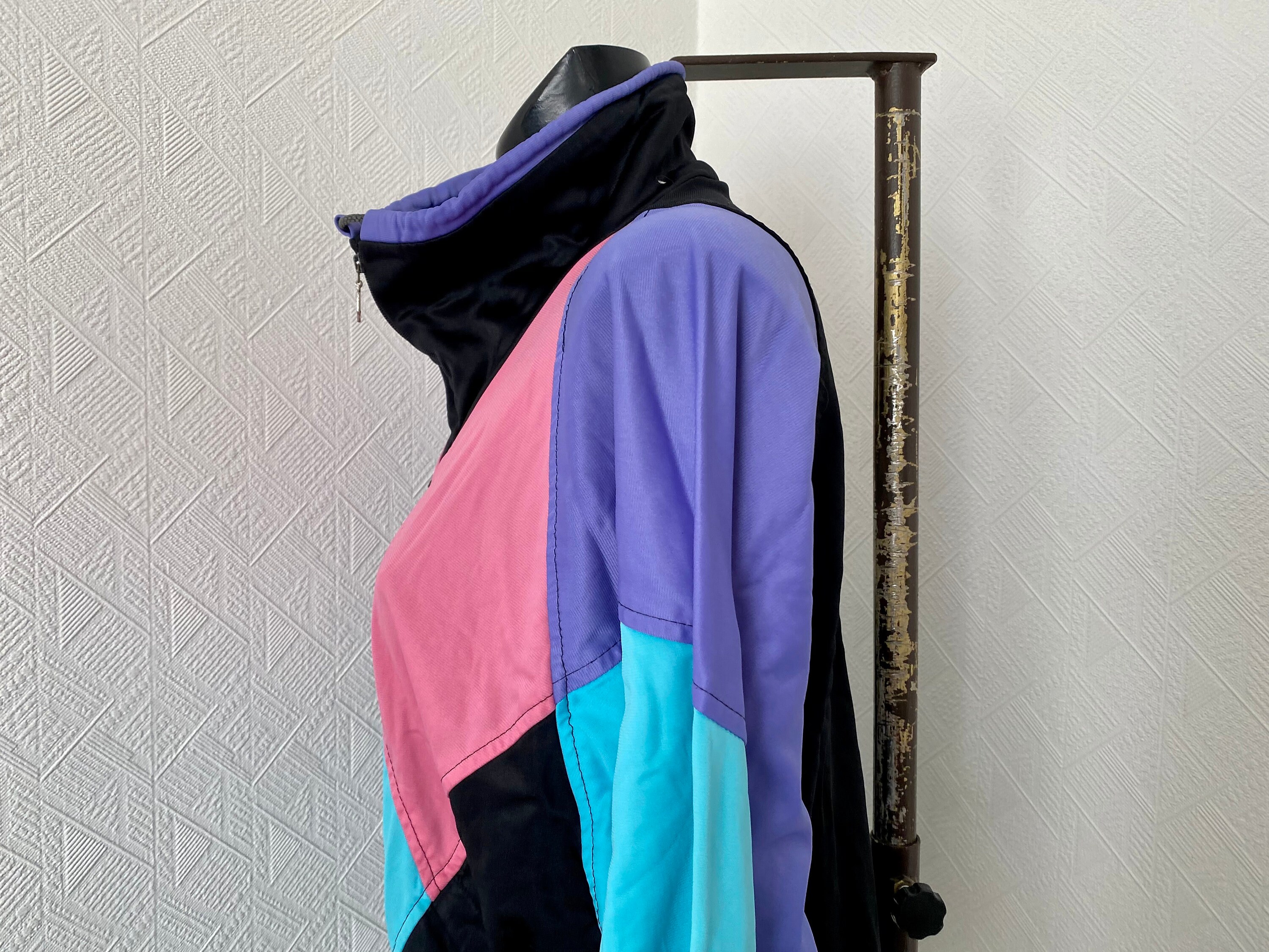 超人気新品 Jacket Terinit Vintage Sports Dark and Colorblock Jacket トップス