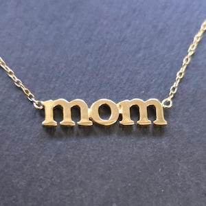 Collar con colgante de mamá en oro: joyería de plata de ley 925 bañada en oro de 18 quilates, regalo para madres, hipoalergénico y sin deslustre