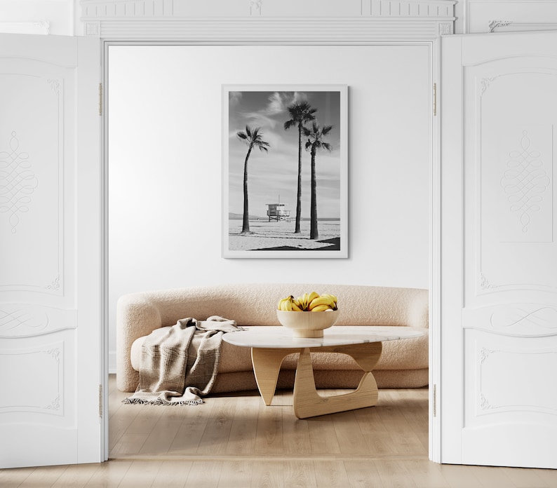 Lámina con palmeras de Venice Beach - Fotografía en blanco y negro de California enmarcada - Decoración costera para el hogar imagen 5