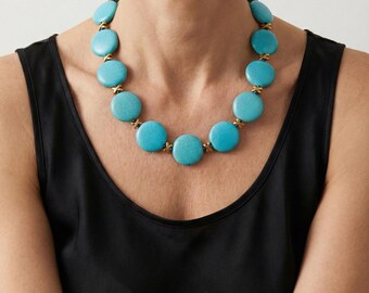 Collar extragrande con cuentas turquesas