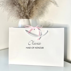 FREE 24 Hour Dispatch | BEST RATED Personalised Luxury White Gift Bag Ribbon and Rope Handle, Bridesmaid, Wedding, Birthday, Celebrations