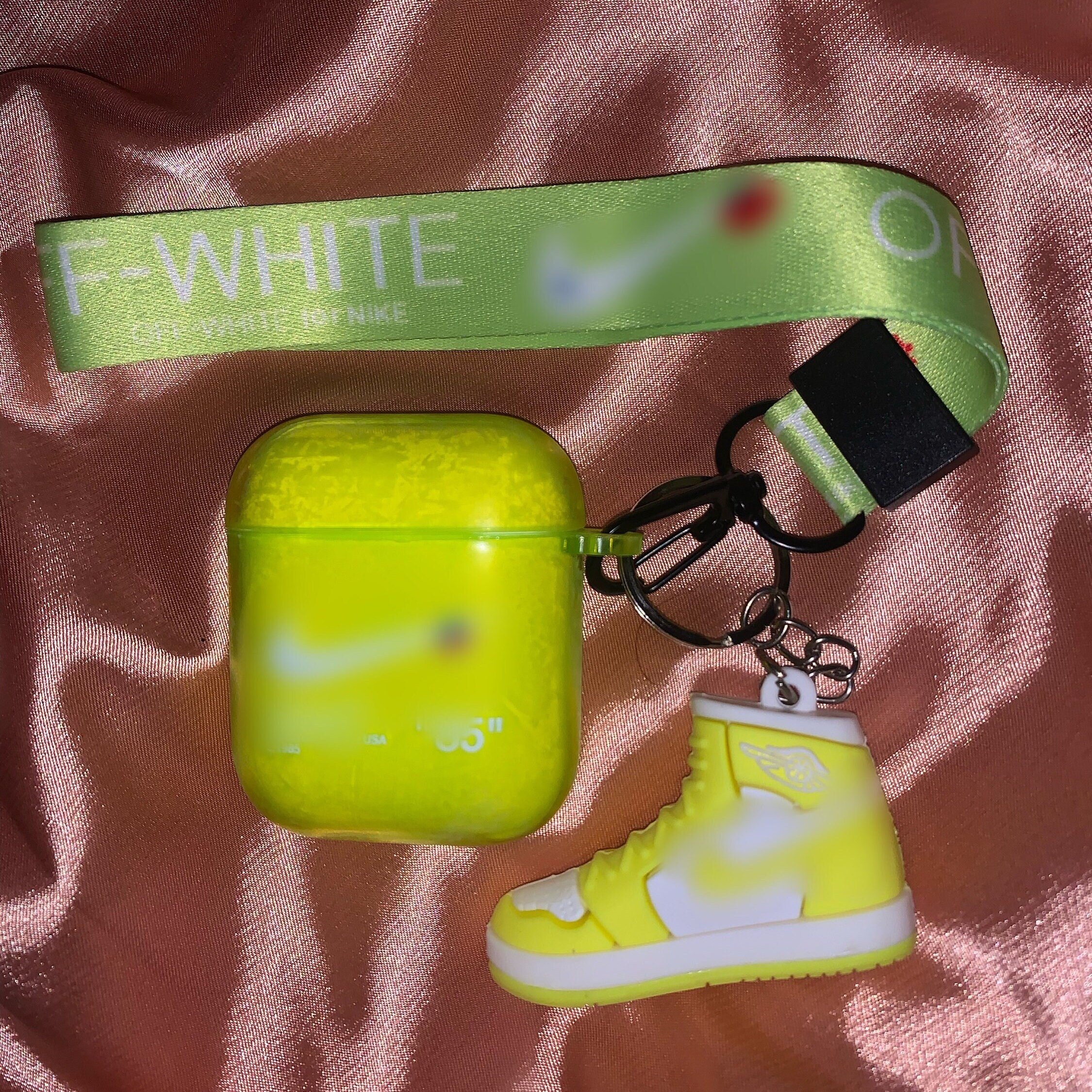 Distribuere ambition Misforstå Off White Airpods - Etsy