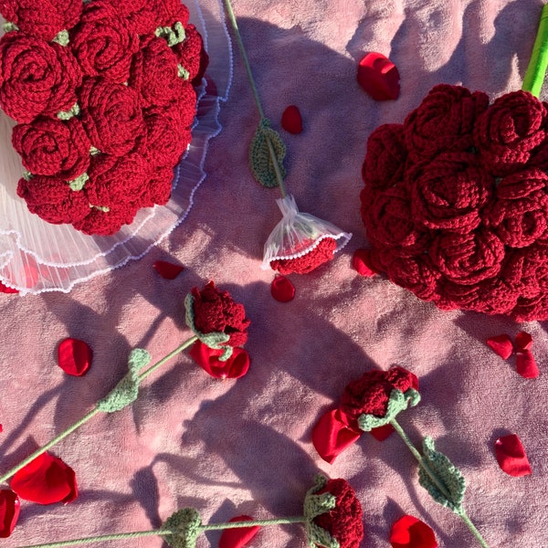 Forever Flowers <3 Crochet Bouquet Roses