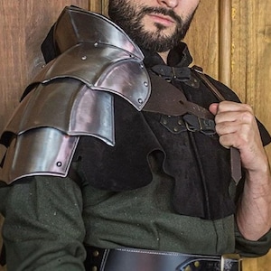 Handmade Mordred Single Pauldron - Metal Blank Medieval Armor Shoulder for Cosplay, Fashion, Gift For Him
