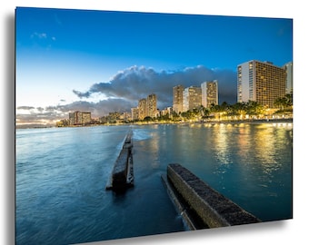 Waikiki Beach, Honolulu, Hawaii - Canvas, Aluminum, Acrylic photography