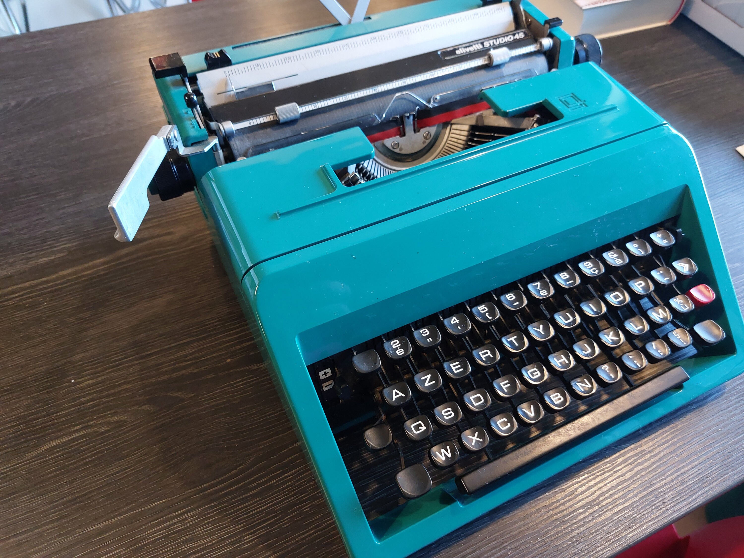 ヴィンテージ Olivetti Studio 45 ポータブル機械式タイプライター 