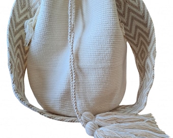 Wayuu bag handicraft from Colombia beautiful in natural colors Crossbody Mochila