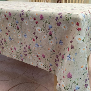 Spring Beige Wildflower Tablecloth, Custom Size Round Oval Rectangle Square Floral Table Cloth with Botanical Print, Farmhouse Retro Chic