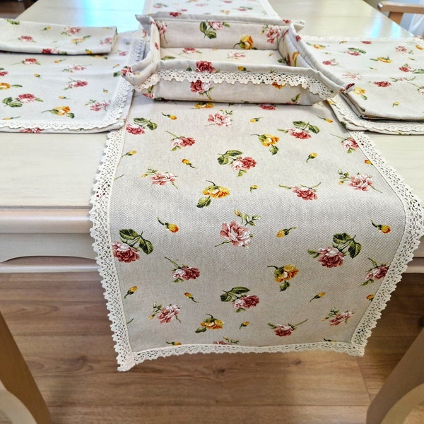 Chemin de table, serviette et napperon fleuris avec bordure en dentelle - Coton beige avec fleurs, sets de table rustiques printaniers pour cuisine ou salle à manger