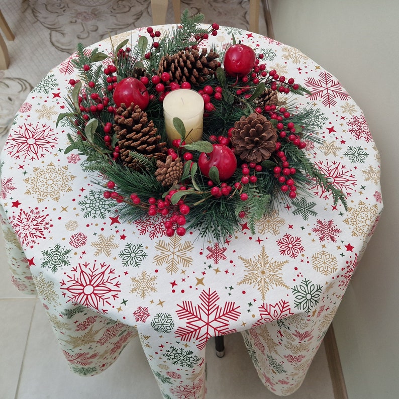 Round Christmas Tablecloth White With Red & Green Snowflake Etsy