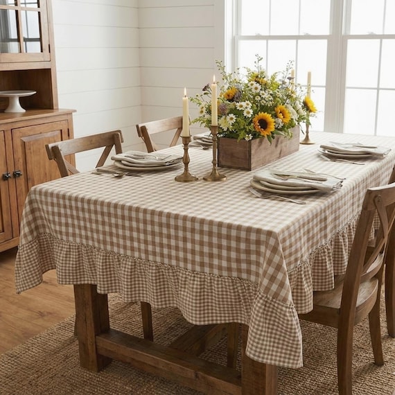Gingham Rüschen Tischdecke: Hellbraun kariert Landhaus Tischdecke + 13 Farben, Wunschgröße