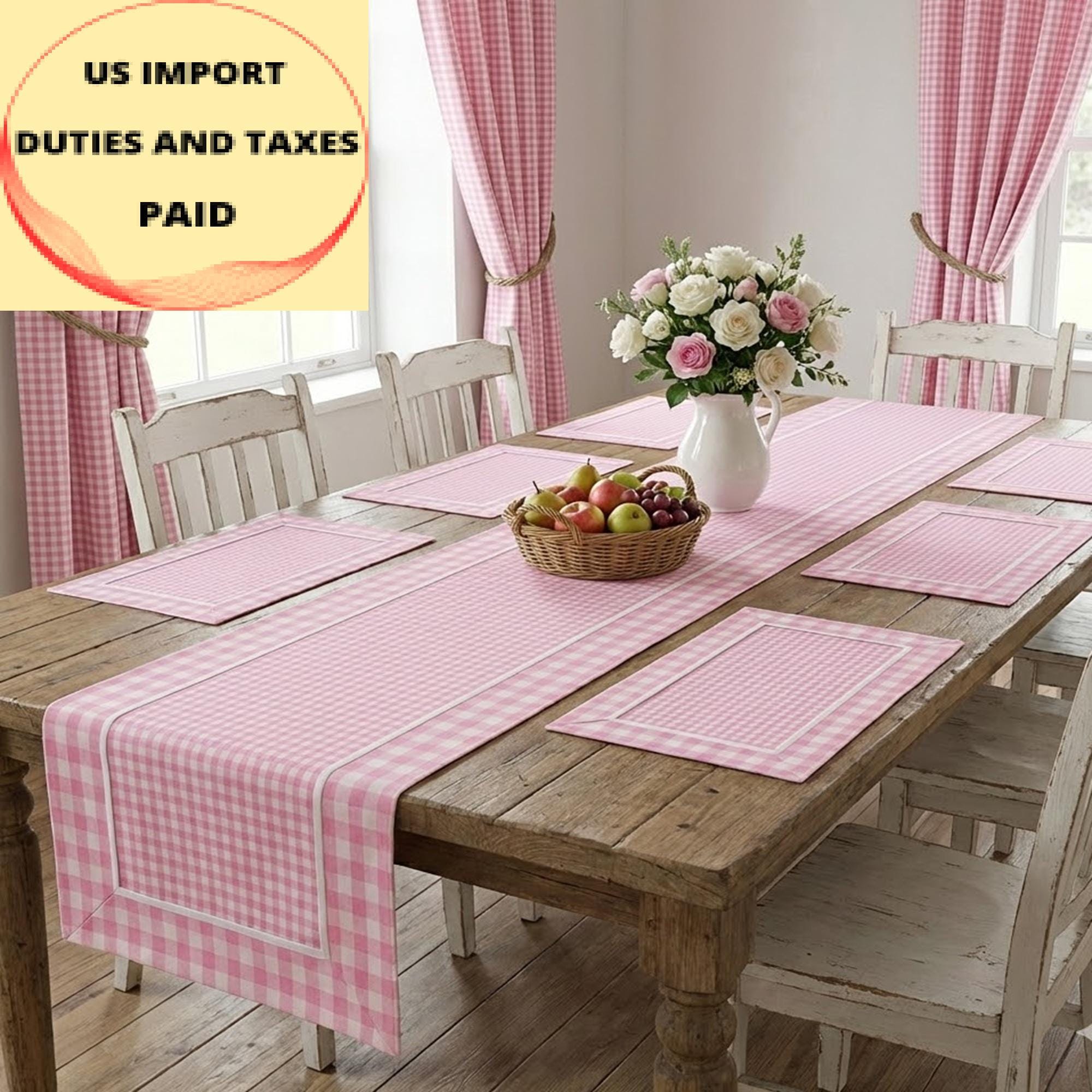 MANGATA CASA Tovaglia A Quadretti Rosa Chiaro 152x213 Cm – Impermeabile, In Poliestere, Bordo Smerlato, Per Tavolo Rettangolare