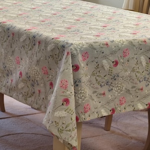Beige Wildflower Tablecloth, Custom Size Round Oval Rectangle Square Floral Table Cloth with Botanical Print, Spring Farmhouse Retro Chic
