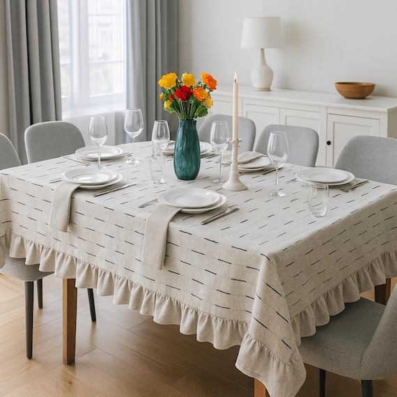Tischdecke im Landhausstil mit Rüschen, individuelle Größe und Form, gestreifte Baumwolltischdecke im französischen Landhausstil mit Rüschen