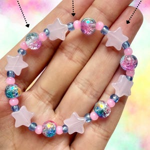 Rymdkittunge Stretcharmband - Himmelska Kawaii Smycken, Pastell Kosmisk Gåva