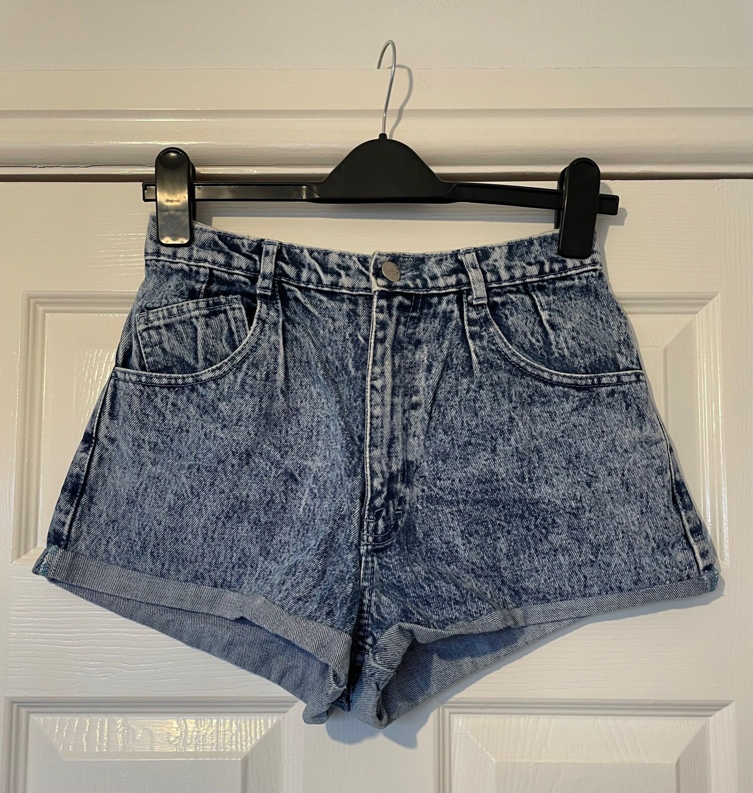 shorts that show booty