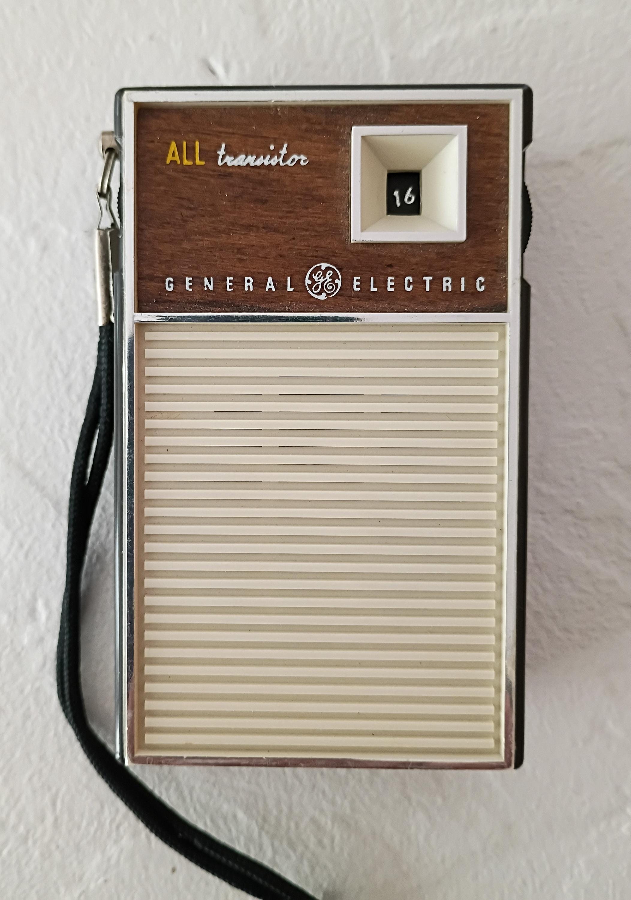 9 Transistor Radio - Etsy