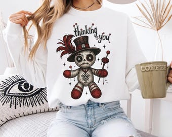 Tänker på dig Voodoo Doll-tröja, gotisk häxig Gildan 18000 rund hals, mörk humor unisex trendig pullover, läskig hösttröja