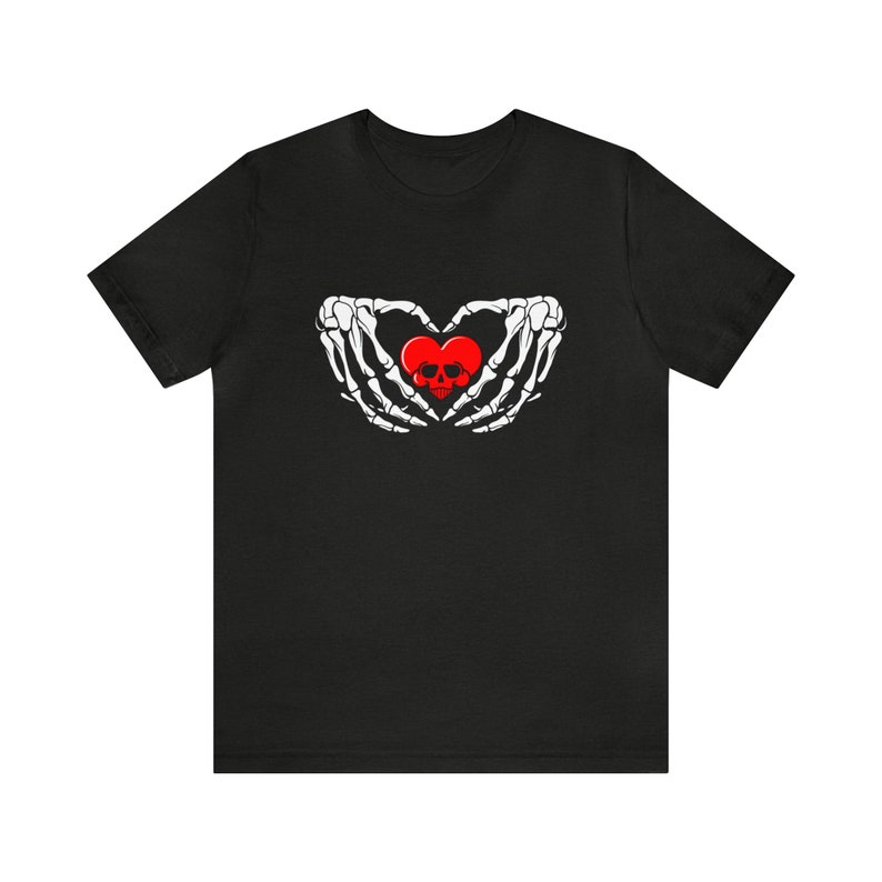 SKELETON HANDS HEART SHORT SLEEVE UNISEX TEE