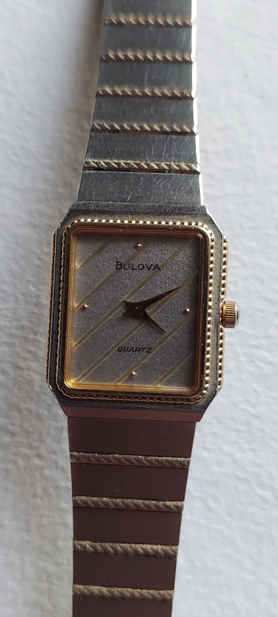 Bulova Vintage Diagonal Two-Tone Stripe Dial Quart