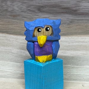 Luna hand carved owl