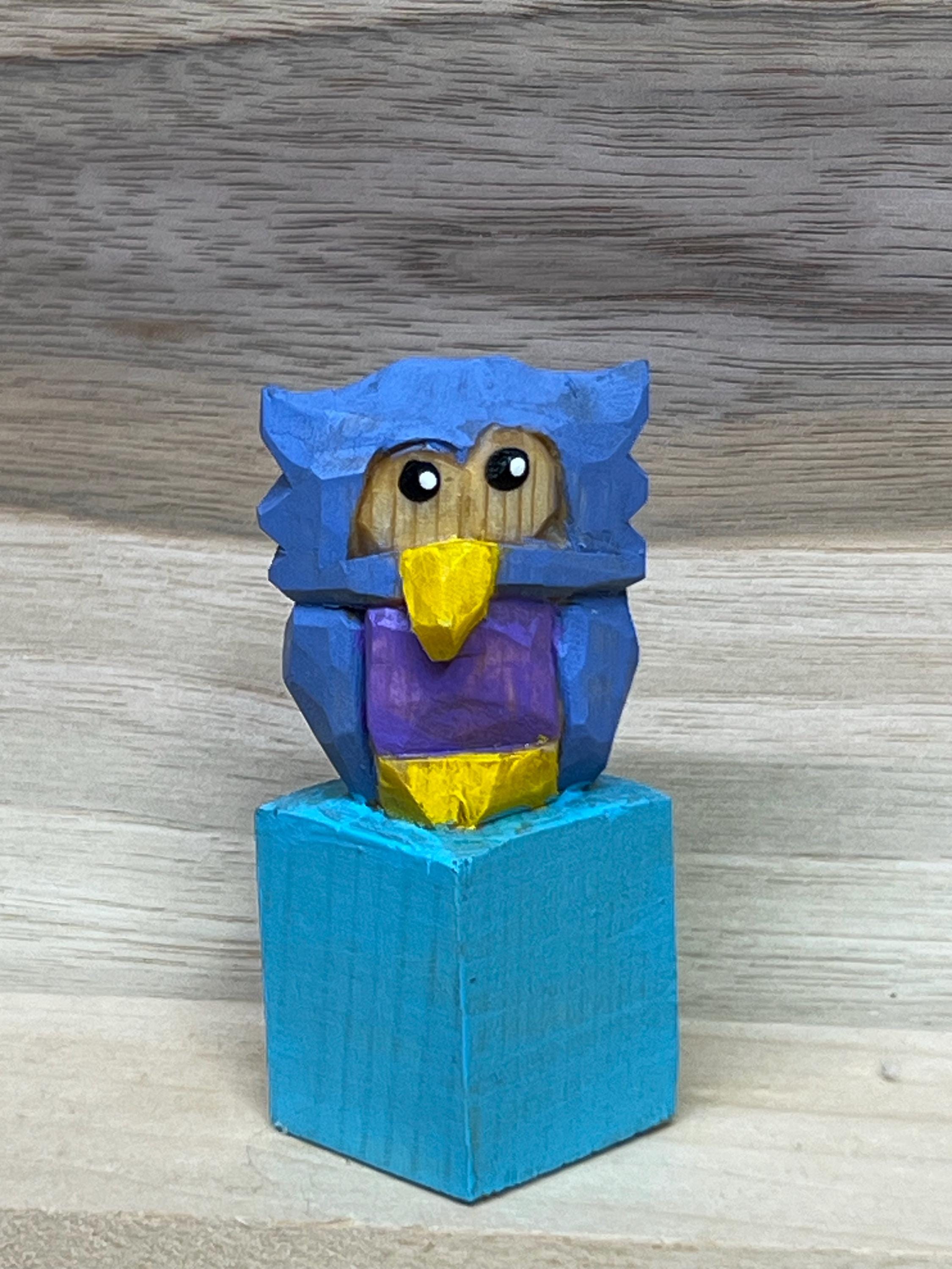 Luna hand carved owl