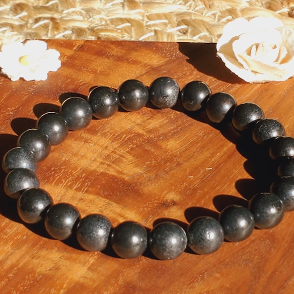 Russia Shungite Gemstone Bracelet | Natural Stone Bracelet for Unisex | Spiritual Gift with Genuine Gemstones | Healing Stone Bracelet