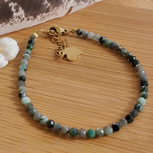 Emerald Balance Bracelet - Heart Chakra Healing Crystal Emerald Jewelry for Women - Adjustable Gemstone Green Emerald Bracelet Inner Peace