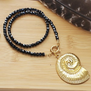 Black Tourmaline Choker Cube Beads Black Tourmaline Choker Necklace with Boho Spiral Conch Shell Pendant Gold Plated Birthdays Gift For Her