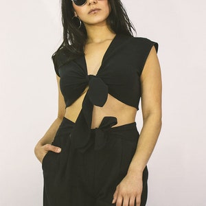 Draka Reversible Front Tie Crop Top, Versatile Blouse With Front Pockets, Sustainable Minimalist Crossover Top, Sleeveless Timeless Blouse image 2