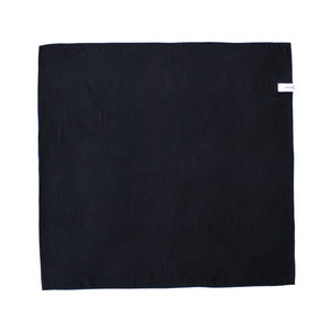Foulard Babushka, écharpe Babushka noire minimaliste, écharpe durable image 3