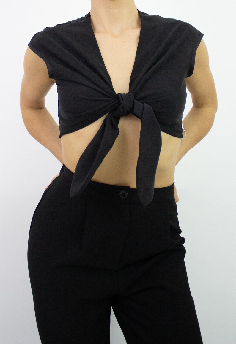 Draka Reversible Front Tie Crop Top, Versatile Blouse With Front Pockets, Sustainable Minimalist Crossover Top, Sleeveless Timeless Blouse image 7