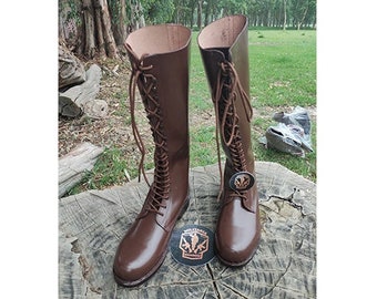 Brązowe skórzane długie buty ze skórzaną podeszwą. Buty jeździeckie, buty unisex, długie buty, buty męskie, buty damskie, buty wojskowe, buty niemieckie, buty