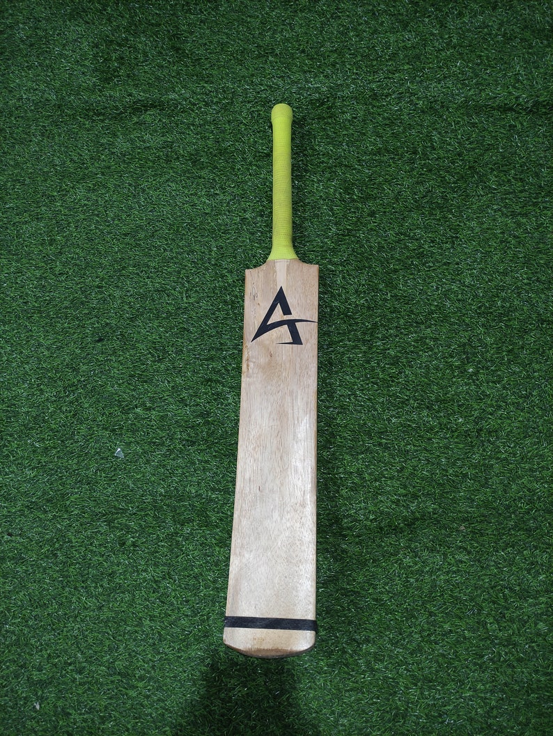 Cricket BEST Tennis Bat Coconut Willow Lightweight With Full Control