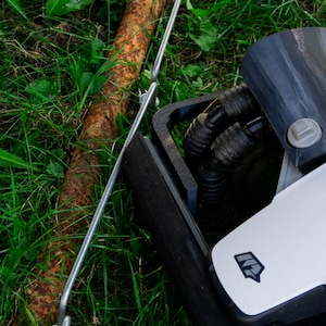 Metal Robot Fence – Temporary Lawn Barrier for Robotic Mowers