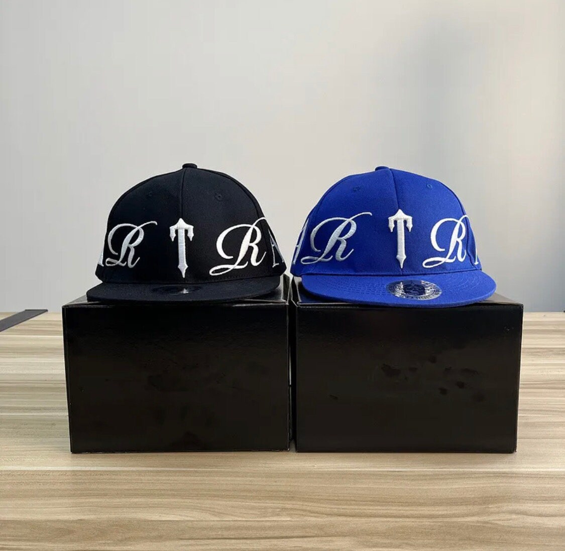 おまけ付】 激レア trapstar キャップ 青 キャップ - www.ionenergy.co