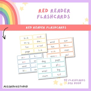 Puede incluir: Un conjunto de tarjetas de lectura "Red Reader Flashcards" con palabras como "book", "read" y "story" en tarjetas rectangulares. Las tarjetas están dispuestas sobre un fondo morado claro con un arcoíris y estrellas. El texto "Red Reader Flashcards" está en la parte superior.
