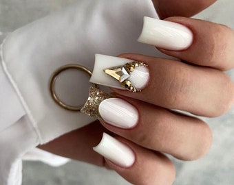 White Chic | Press On | Nails Art