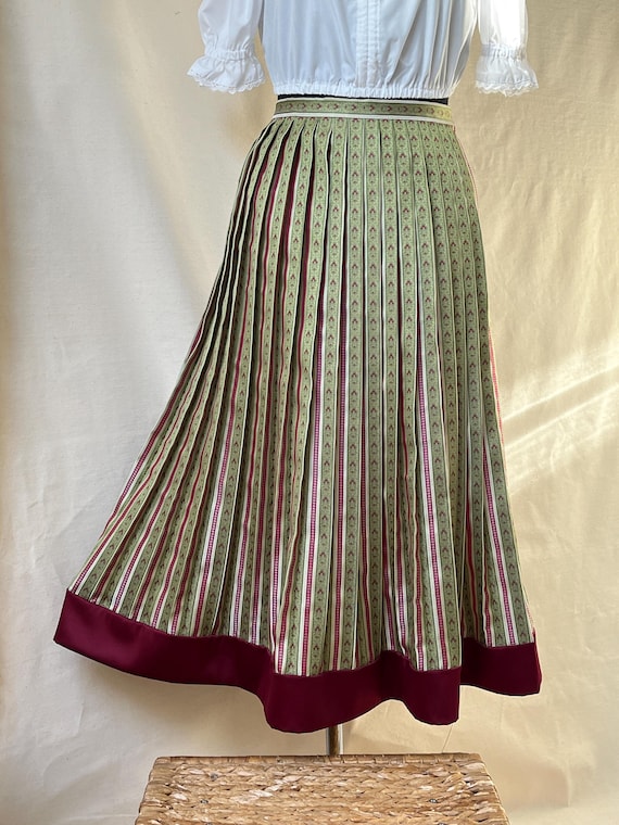 Handmade Jacquard Pleated Midi Skirt: Floral Cottagecore Outfit