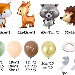 Op de afbeelding: Een set met bosdier-ballonversieringen, waaronder een vos, een hert, een wasbeer en een egel. De set bevat ook groene, beige, bruine en gouden ballonnen, evenals witte en transparante ballonband. De ballonnen zijn in verschillende maten, waaronder 46 cm, 25 cm en 13 cm.