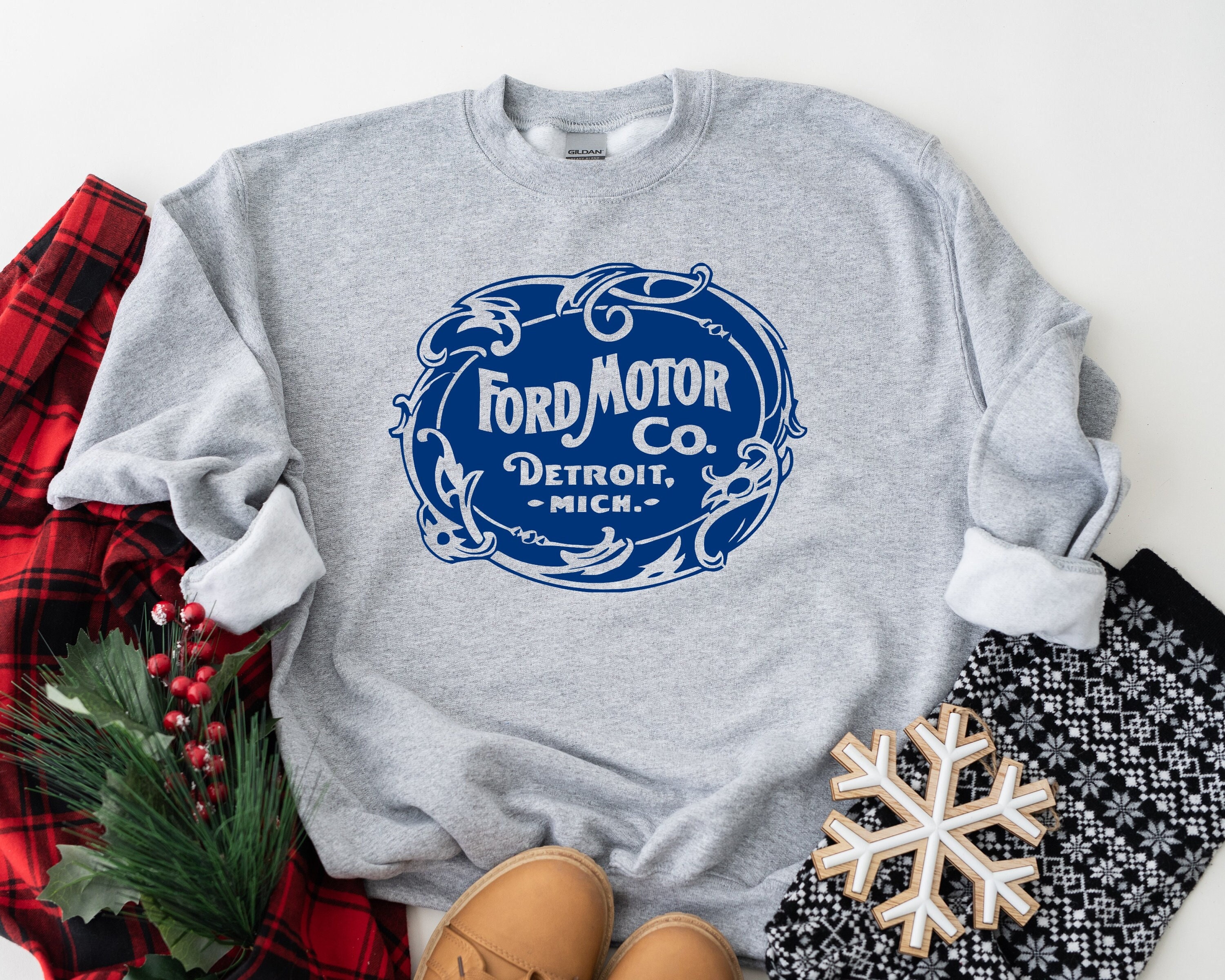Vintage Ford Motor Company Pullover Hoodie Vintage Ford Motor Company Pullover Hoodie