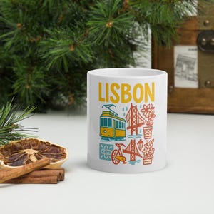 Glossy Ceramic Coffee Mug with Portuguese Lisbon Design, Coffee Cup, Kitchenware, Gift for Home & Office, mom and dad