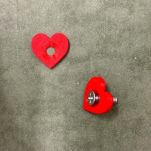 Lot de 2 vis coeur amour, accessoires de voiture personnalisés, vis de plaque d&#39;immatriculation pour voiture