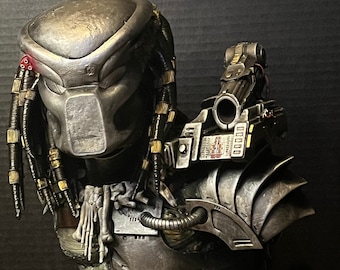 Hand-Painted Predator Bust: 3D Printed Resin Sci-Fi Collectible