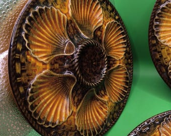 Longchamp brown earthenware oyster plate